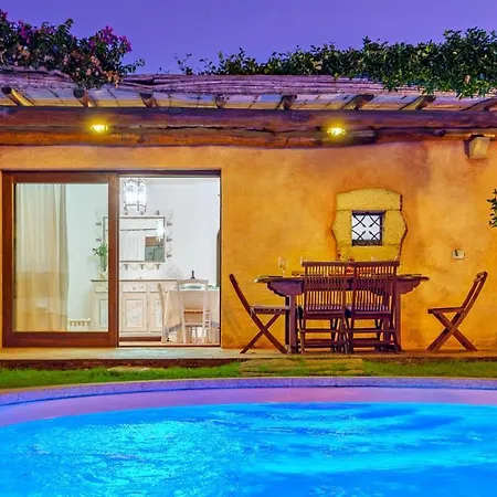 Casa Maestrale 6, Emma Villa Palau