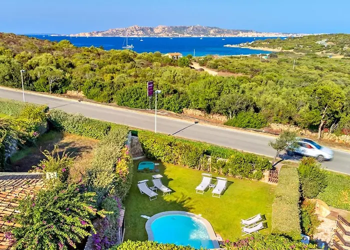 Casa Maestrale 6, Emma Villa Palau